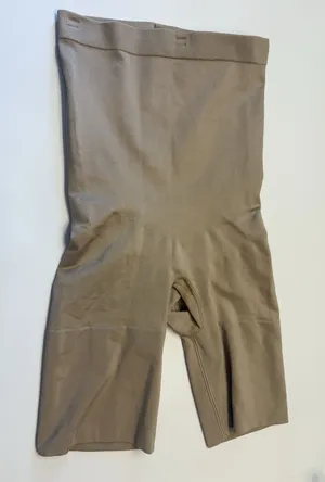 SPANX high waist girl short thigh shaper Slimmer Shapewear beige Size‎ Medium thumbnail 1