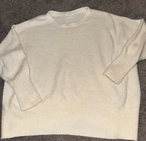 H&M Oversized Creme Sweater thumbnail 1