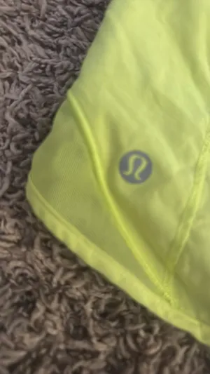 Lululemon Hotty Hot Shorts 4" thumbnail 2