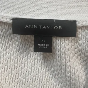 Ann Taylor Cardigan Sweater Womens XL Ivory 3/4 Ruffle Sleeve Button Chunky Knit thumbnail 10