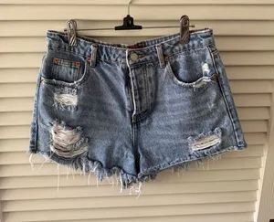 Boutique Jean Shorts thumbnail 1