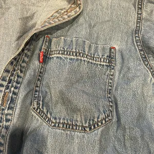 Levis Red Tab Jeans Demim Button Down Lightweight Jacket Size Small thumbnail 5