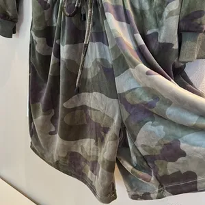 Ashley Stewart Romper.Size 14/16. Camo Velour Drawstring Hoodie Long SL Full Zip thumbnail 7