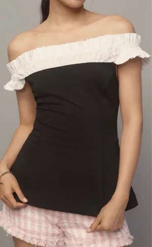 Anthropologie Maeve Off-The-Shoulder Hourglass Tuxedo Top, Size S thumbnail 1