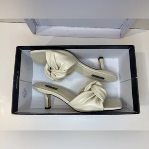 Nine West Knot 3 Ivory Slip On Squared Open Toe Kitten Heels‎ Sandals Size 9 M thumbnail 9