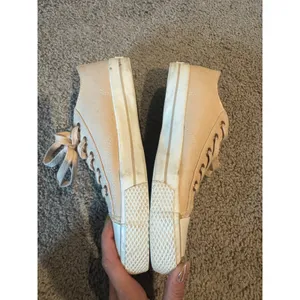 Airwalk Women’s Size 8 Blush Pink Faux Leather Low Top Sneakers thumbnail 3