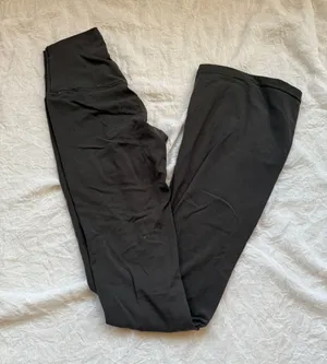 Aerie grey flare leggings thumbnail 1