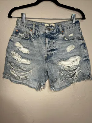 We‎ The Free Revolve Maggie Button Fly 90’s Retro Distressed Denim Shorts thumbnail 2