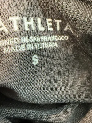 Athleta Small Black Pacifica Contoured Long Sleeve Quarter Zip Shirt Athletic thumbnail 8