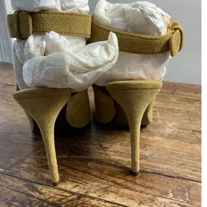 Tory Burch green suede open-toe ankle‎ strap heels size 8 thumbnail 5
