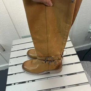 Sam Edelman Tan Boots with Zipper Size 6 NWOT thumbnail 5