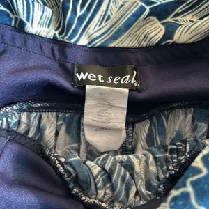 Wet seal floral maxi dress thumbnail 3