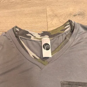 JM Fashion‎ Tunic Grey Camo Trim V-Neck Tunic Top Long Sleeve XLarge XL thumbnail 3