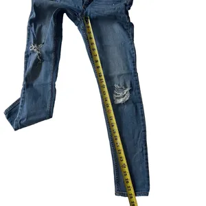 Old Navy Rockstar Mid Rise Skinny Jeans Womens 4 Distressed Medium Wash Denim thumbnail 7