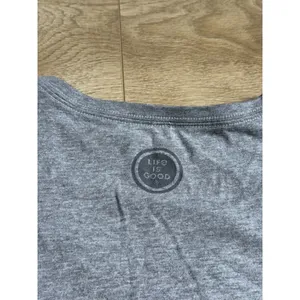 EUC Womens Life is Good short sleeve gray v-neck chusher tee flower record sz XL thumbnail 9