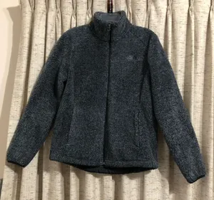 The North Face Women’s Osito Full Zip Jacket  thumbnail 1