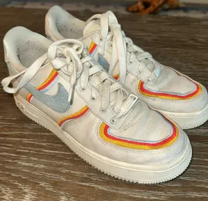 Nike Air Force 1 thumbnail 1