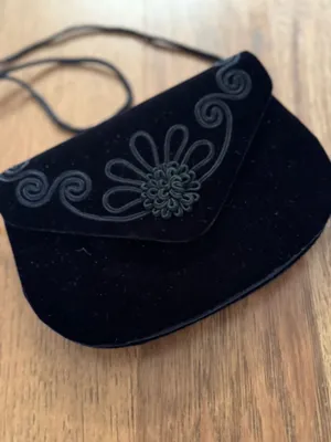 Velvet Clutch Black thumbnail 6