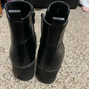 Refresh Black Boots booties heel size 8 thumbnail 4
