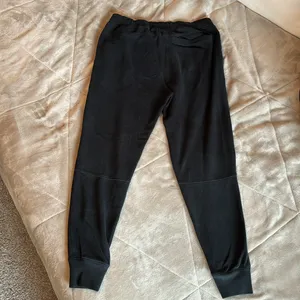 Abercrombie and Fitch black joggers thumbnail 4
