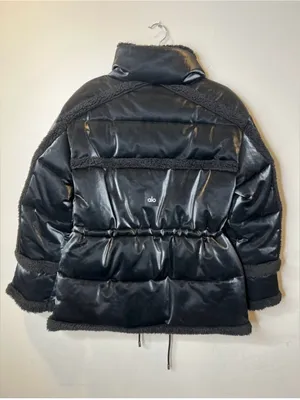 Alo Yoga Ice Breaker Oversized Satin Faux Leather Sherpa Puffer Jacket Size Med thumbnail 7