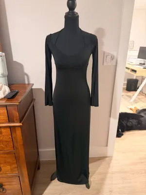 NWT MESHKI Tia Slinky Off Shoulder Maxi | Dress Black Size M thumbnail 6