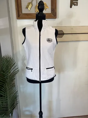Women's Cream Quilted Vest with Contrast Trim - Classic Layering Vest thumbnail 2