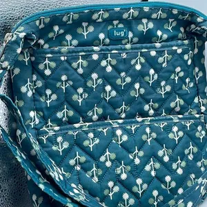 Lug floral crossbody med size thumbnail 2