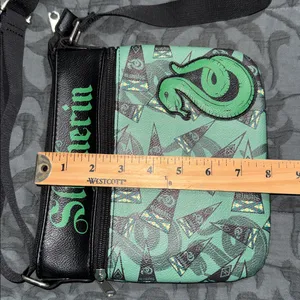 Loungefly Harry Potter Slytherin crossbody bag adjustable strap great condition thumbnail 5