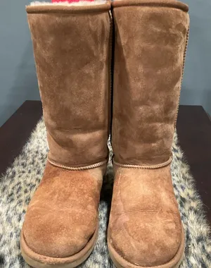 UGG‎ CLASSIC BOOTS thumbnail 1