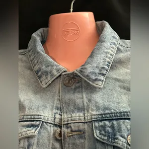 Forever 21 Los Angeles Women’s Distressed Frayed Crop Denim Jean Jacket LG thumbnail 8