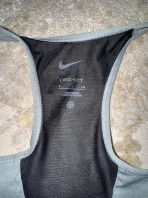 Nike Swoosh Women’s Medium-Support Padded Zip-Front Sports Bra thumbnail 3
