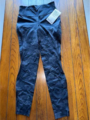 Lululemon Base Pace High Rise 28” Brushed, Heritage Camo Black Size 6 NWT thumbnail 2