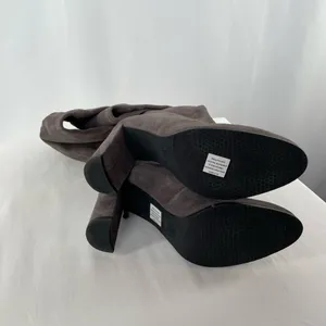 Stuart Weitzman‎ Highland Suede Over The Knee Heeled Boot in Grey Size 9.5 thumbnail 6