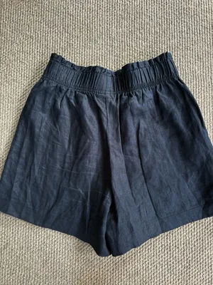 Like New QUINCE European Linen High Waisted Shorts Black Size XS thumbnail 9