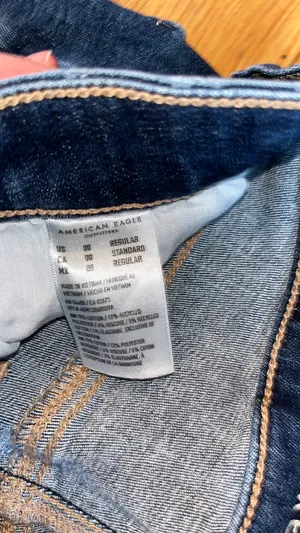 American Eagle Women’s Dark Blue Distressed Jeans thumbnail 2