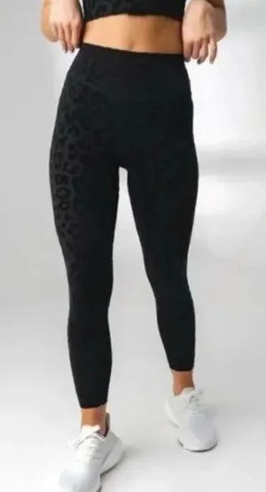 Balance Athletica Vitality High Rise Kingdom Leggings Panther Black Velvet M thumbnail 1