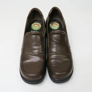 Vintage 90s Earth Harmony Brown Leather Heeled Loafers thumbnail 2