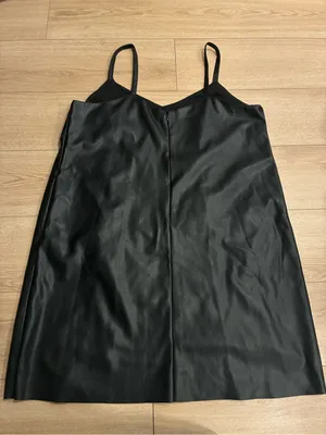 Universal Standard Women’s Vegan Leather Slip Dress Shift Mini Size M/2X thumbnail 3