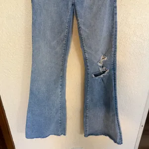 American Eagle Flare‎ Jeans Women 0 Blue Distressed High Rise Next Level Stretch thumbnail 5
