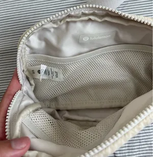 Lululemon Everywhere Belt Bag thumbnail 5