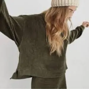 Aerie groove-on velour Hoodie Women‎ S Olive Green Excellent Cropped Oversized thumbnail 2