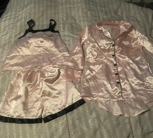 Size Medium Light Punk Satin 3 Piece Pajama Set Pink thumbnail 1