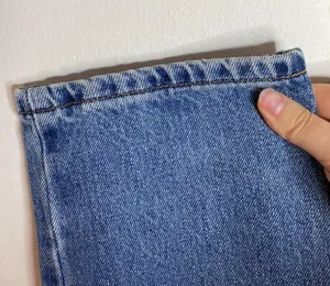 Levi’s 550 Classic relaxed 100% cotton rigid denim light wash jeans sz 6 thumbnail 7