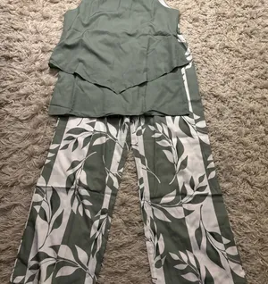 Green and White Leaf Print Pant Set Size S thumbnail 1