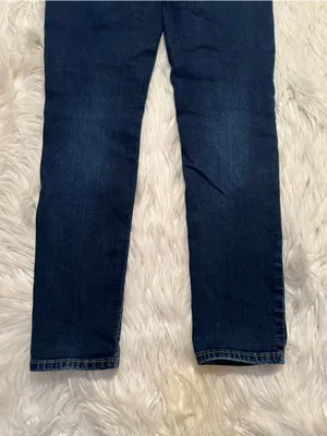 Levi's Women's Size 29 711 Skinny Jean Dark Wash Rinse Mid-Rise Stretch Cotton thumbnail 8