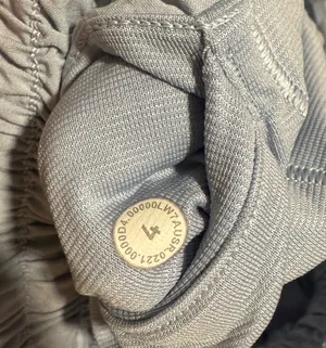 Lululemon Hotty Hot Low-Rise 2.5" Shorts Blue Linen thumbnail 5