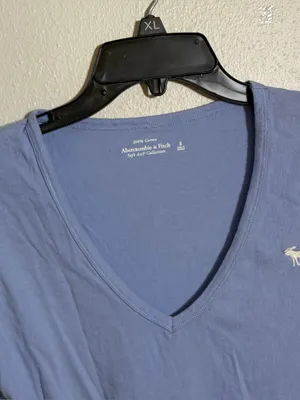 Abercrombie‎ & Fitch Women’s Casual Minimalist Light Blue V-Neck Tee size S thumbnail 4