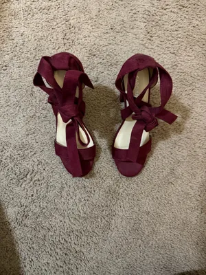 Maroon tie heels Red Size 6 thumbnail 2