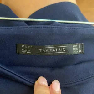 Zara | Navy Blue Women’s Structured Cotton Shorts Small thumbnail 4
